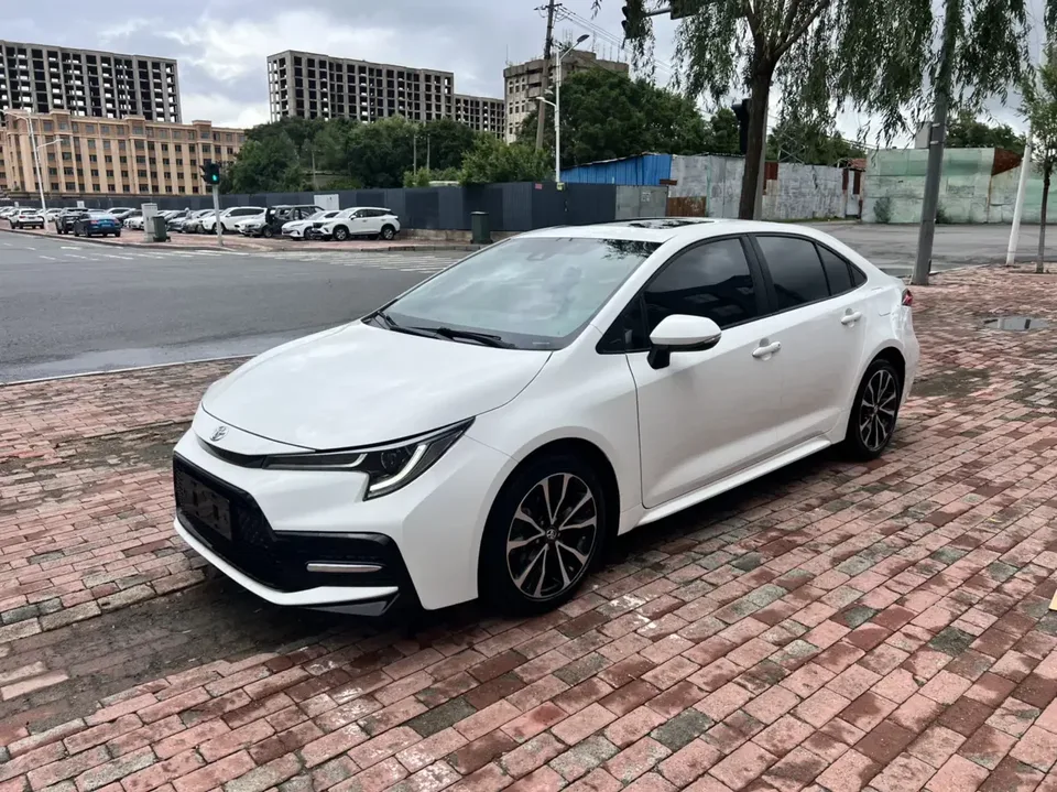 Toyota Levin Lei Ling 2022 185T CVT Sports Edition 2022 — photo 1, buy with delivery to Moscow