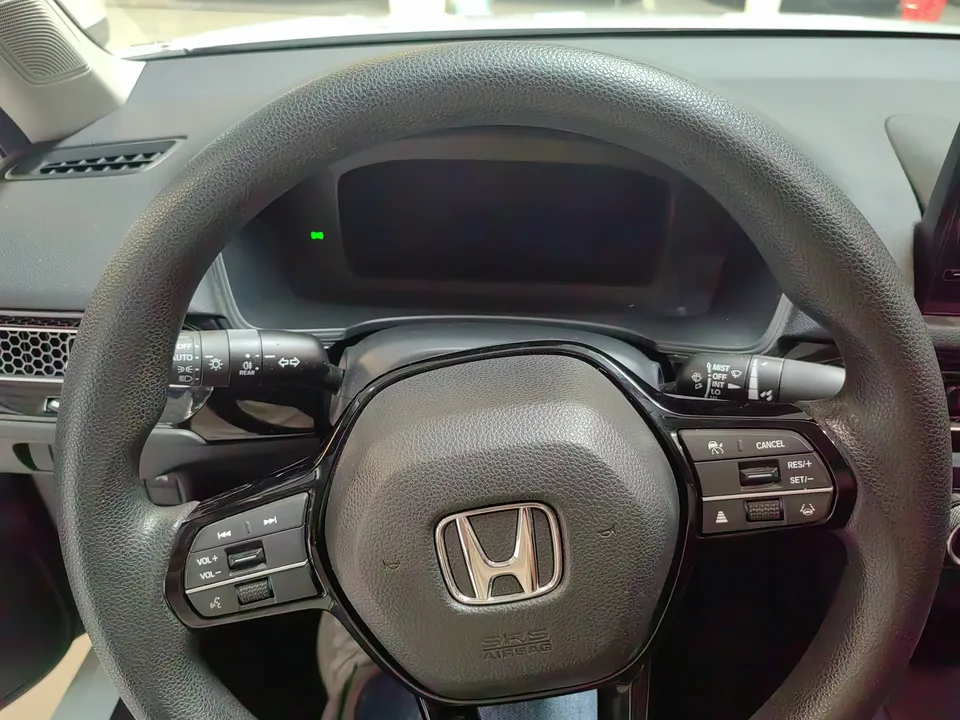 Honda Integra Style 2022 240TURBO CVT Premium Edition 2022 — thumbnail 3