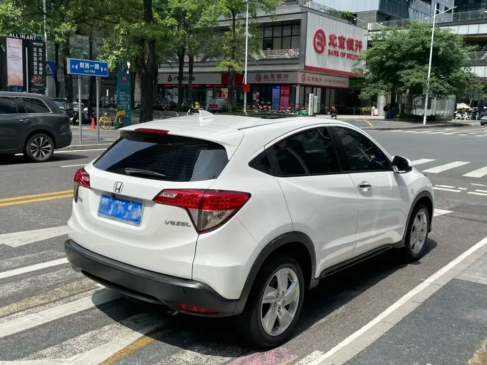 Honda VEZEL Binzhi 2022 1.5L CVT Elite Smart Edition 2023 — thumbnail 2
