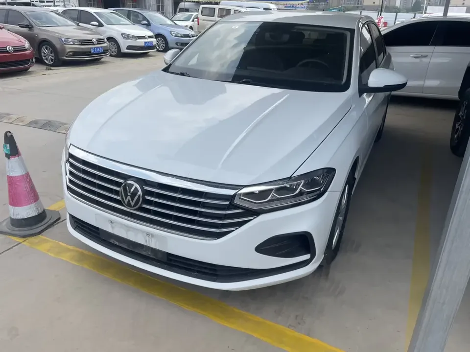 Volkswagen Lavida Lavida 2023 1.5L Automatic Deyi Edition 2023 — photo 1, buy with delivery to Moscow