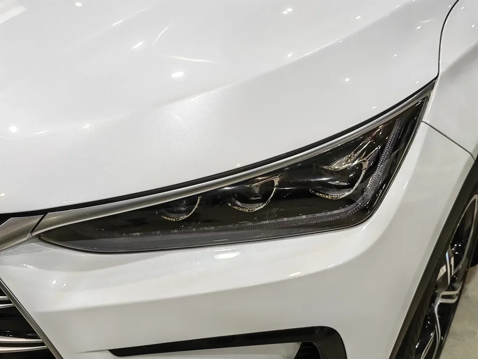 BYD Tang DM Tang DM 2021 DM-i 1.5T 112KM Premium Edition 2022 — thumbnail 3