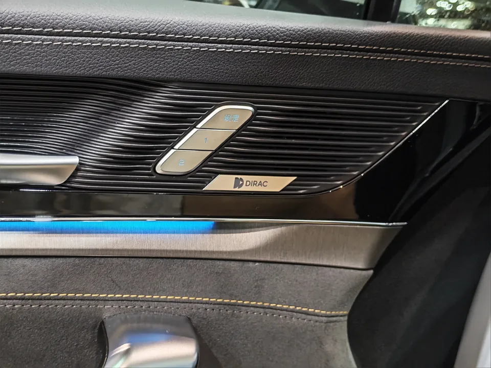 BYD Tang DM Tang DM 2021 DM-i 1.5T 112KM Premium Edition 2022 — thumbnail 5