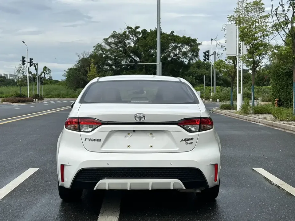 Toyota Levin Lei Ling 2022 185T CVT Sports Edition 2022 — thumbnail 2