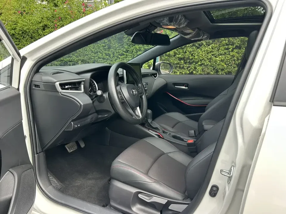 Toyota Levin Lei Ling 2022 185T CVT Sports Edition 2022 — thumbnail 3