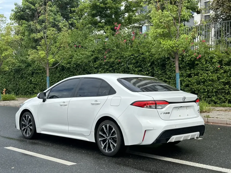 Toyota Levin Lei Ling 2022 185T CVT Sports Edition 2022 — thumbnail 4