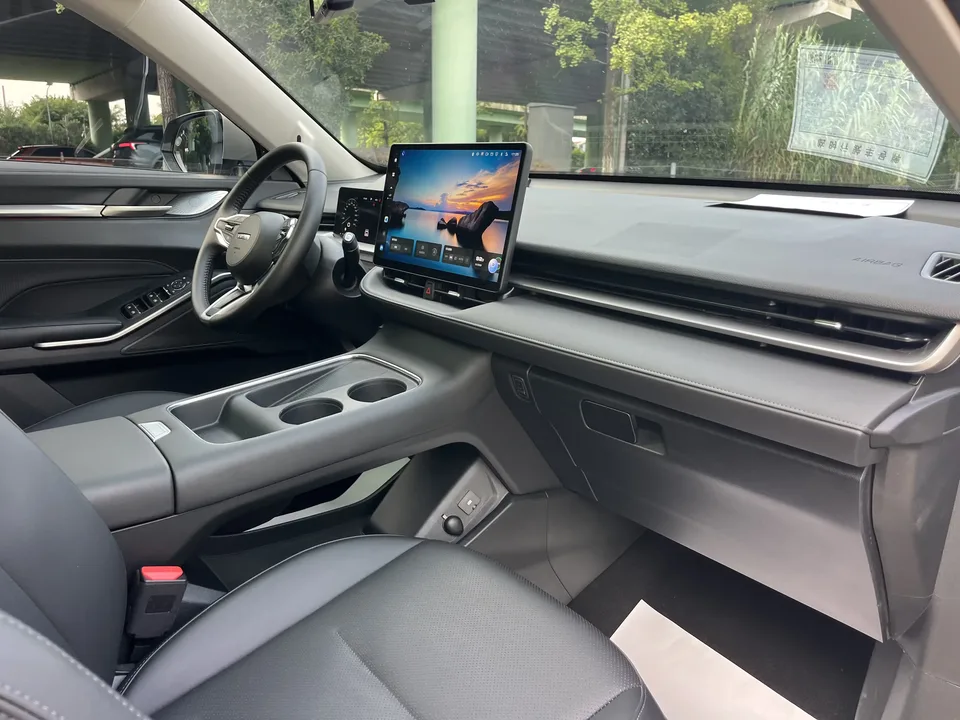 Haval H6 Haval H6 2024 1.5T Automatic 2WD Ultra Edition 2024 — thumbnail 5