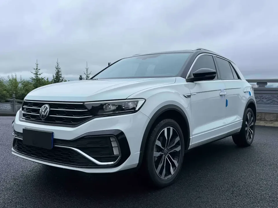 Volkswagen T-Roc TANG 2021 280TSI DSG 2WD R-Line Pro Smart Edition 2022 — photo 1, buy with delivery to Moscow