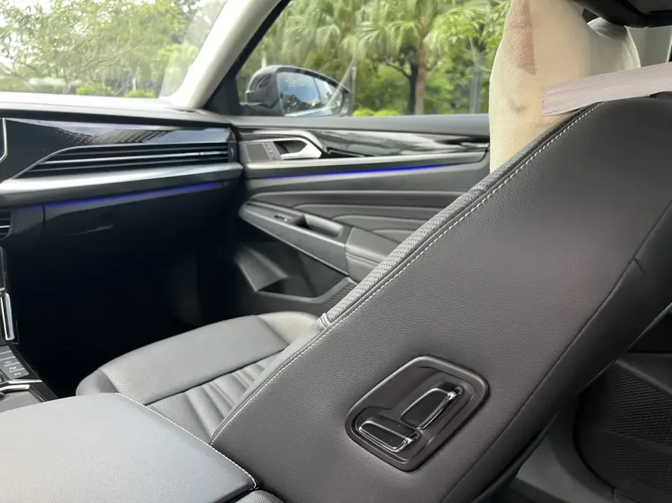Volkswagen Passat PHEV Passat PHEV 2022 430PHEV Hybrid Luxury Edition 2022 — thumbnail 3