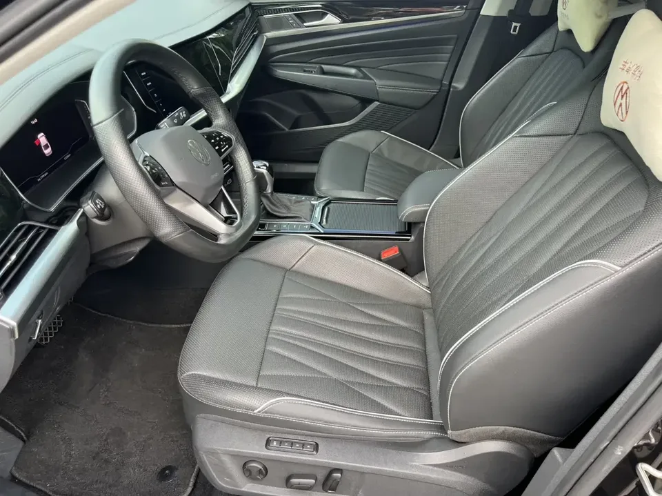 Volkswagen Passat PHEV Passat PHEV 2022 430PHEV Hybrid Luxury Edition 2022 — thumbnail 5