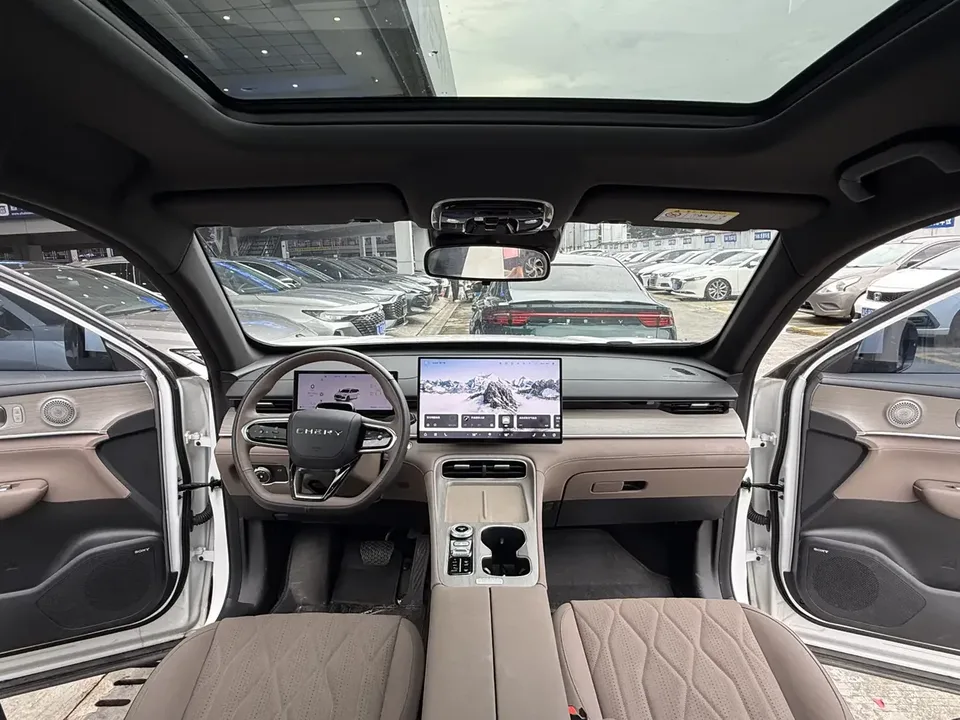 Chery Tiggo 8 PLUS Tiggo 8 PLUS 2025 Kunpeng 290TGDI DCT Premium 2025 — миниатюра 3