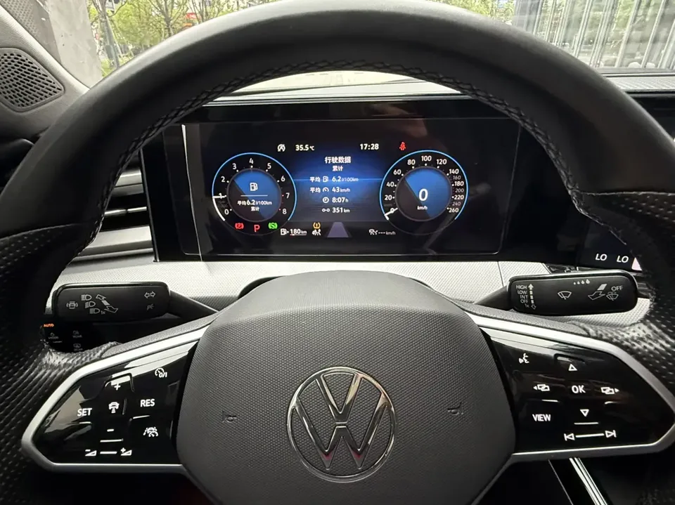 Volkswagen Lamando Lingdu 2022 Lingdu L 280TSI DSG Cool Edition 2022 — thumbnail 3