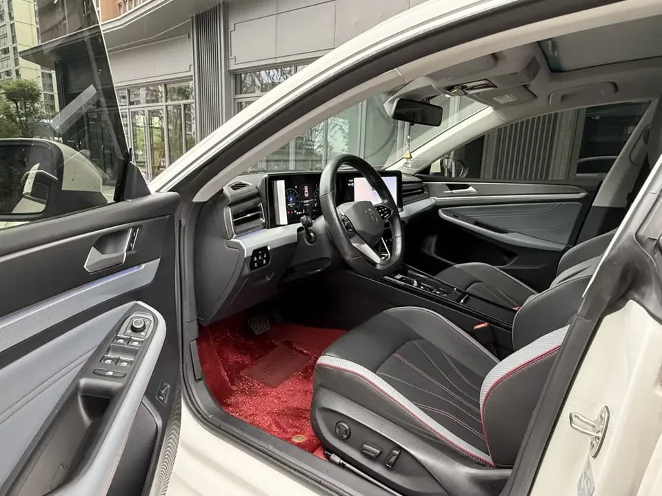 Volkswagen Lamando Lingdu 2022 Lingdu L 280TSI DSG Cool Edition 2022 — thumbnail 4