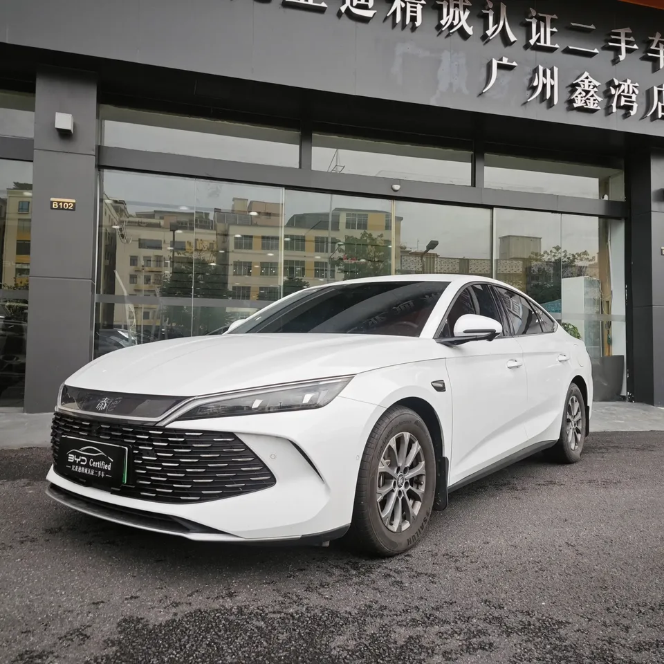 BYD Qin L DM Qin L DM 2025 Intelligent Driving Edition DM-i 80KM Leading Edition 2025 — photo 1, buy with delivery to Moscow