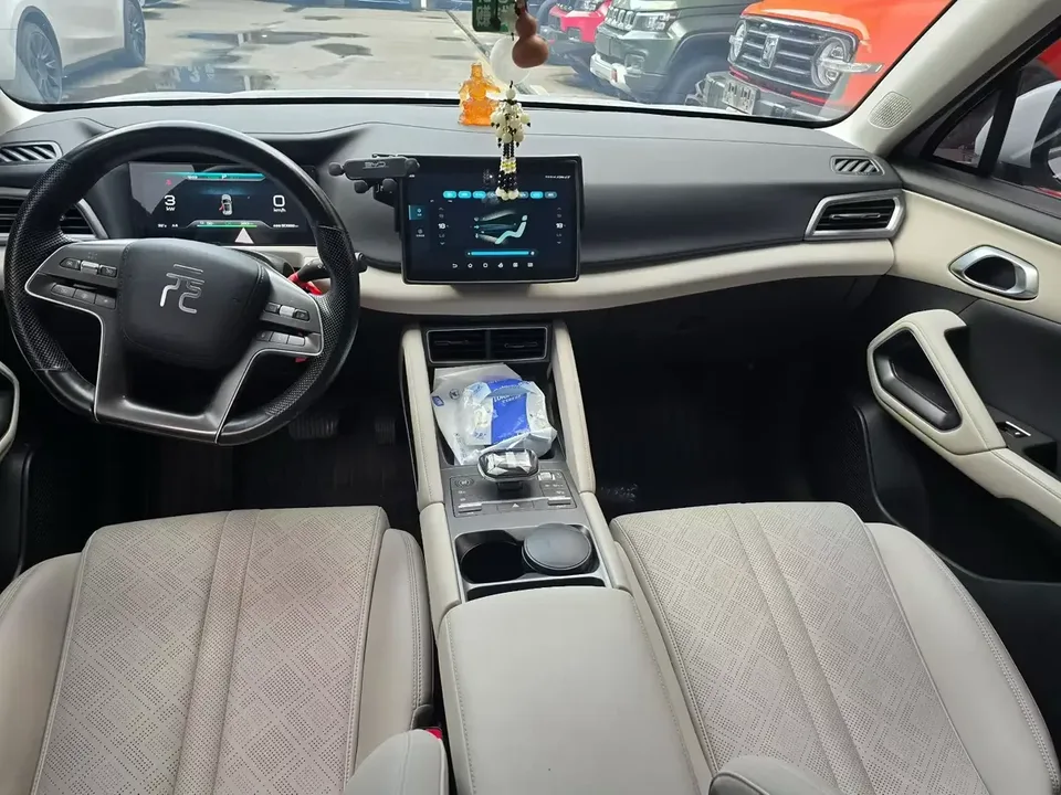 BYD Yuan Up Yuan UP 2024 401KM Vitality 2024 — thumbnail 2