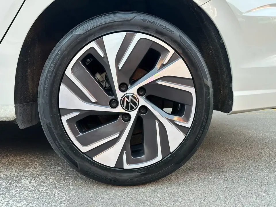 Volkswagen Bora Bora 2023 280TSI DSG Premium Edition 2022 — thumbnail 2