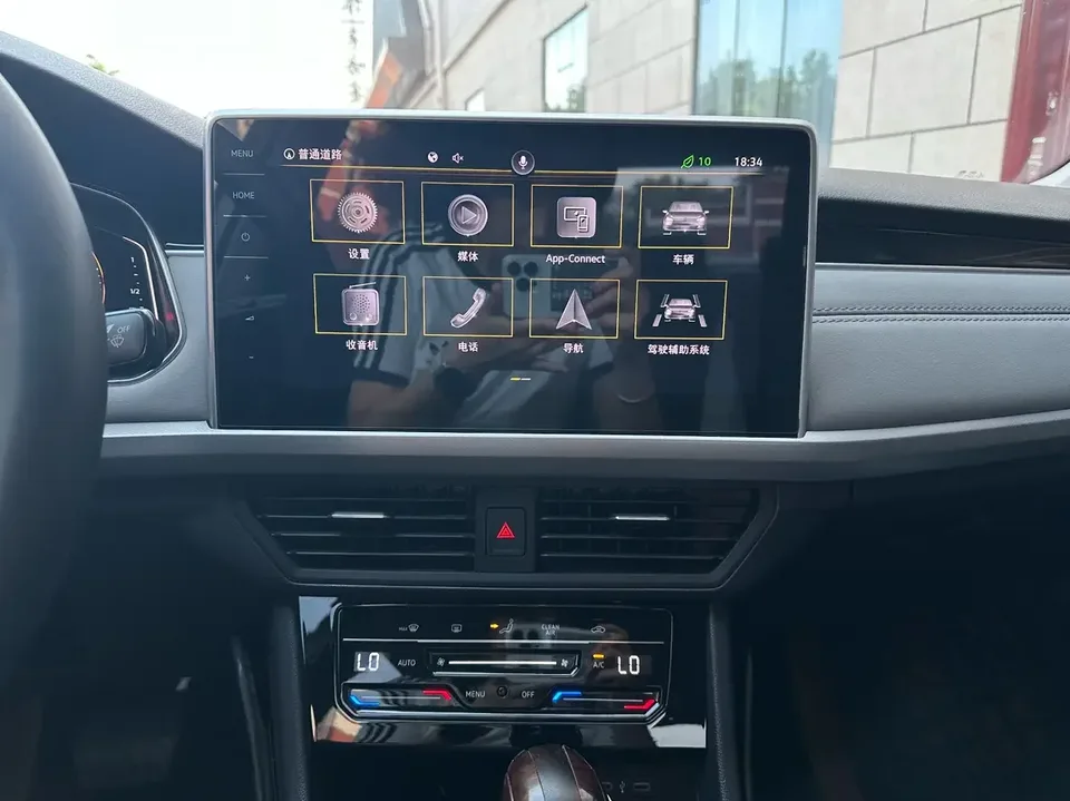 Volkswagen Bora Bora 2023 280TSI DSG Premium Edition 2022 — thumbnail 4