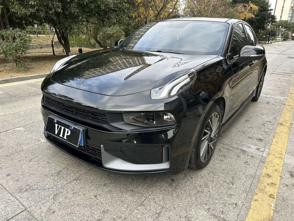 Lynk & Co 03 Lynk & Co 03 2022 1.5TD DCT Jin Pro 2022 — photo 1, buy with delivery to Moscow
