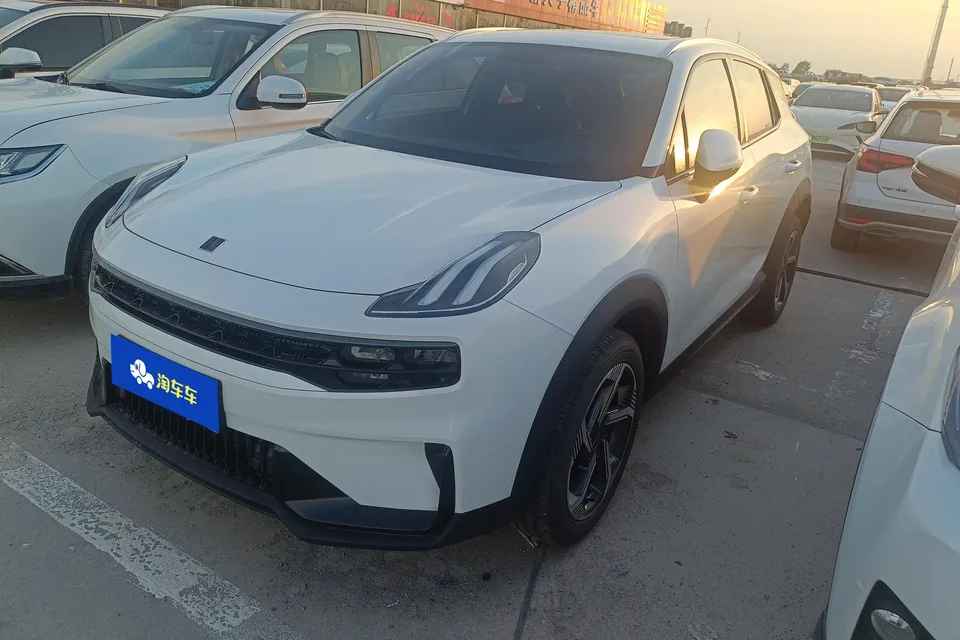 Lynk & Co 06 Lynk & Co 06 2023 Remix 1.5T Pro 2024 — photo 1, buy with delivery to Moscow
