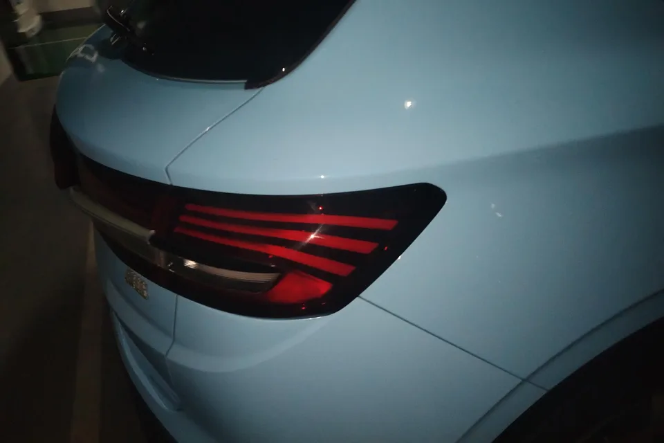 Geely Coolray SX11 Binyue 2021 240T DCT Diamond Edition 2022 — thumbnail 2