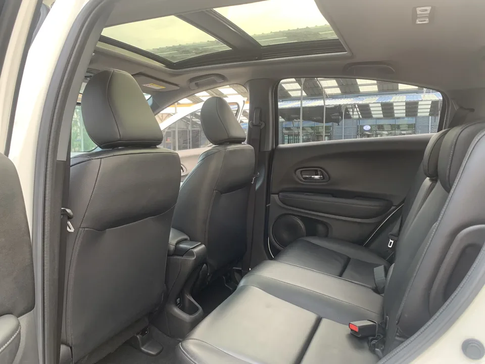 Honda WR-V HondaXR-V 2021 1.5L CVT Comfort Edition 2022 — миниатюра 3