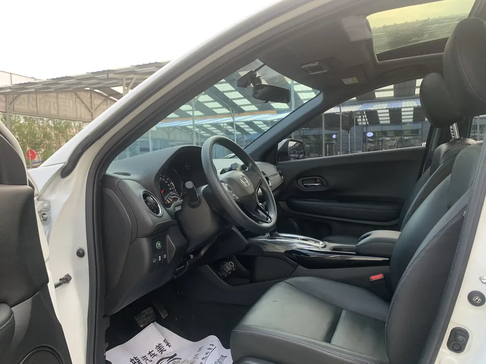 Honda WR-V HondaXR-V 2021 1.5L CVT Comfort Edition 2022 — миниатюра 5