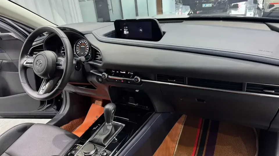 Mazda CX-30 Mazda CX-30 2021 2.0L Automatic Elegance 2022 — thumbnail 3