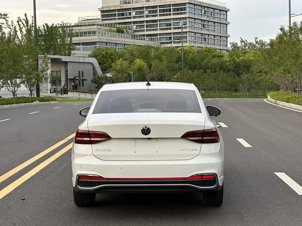 Volkswagen Lavida Lavida 2023 1.5L Automatic 5 Million Edition 2023 — thumbnail 5