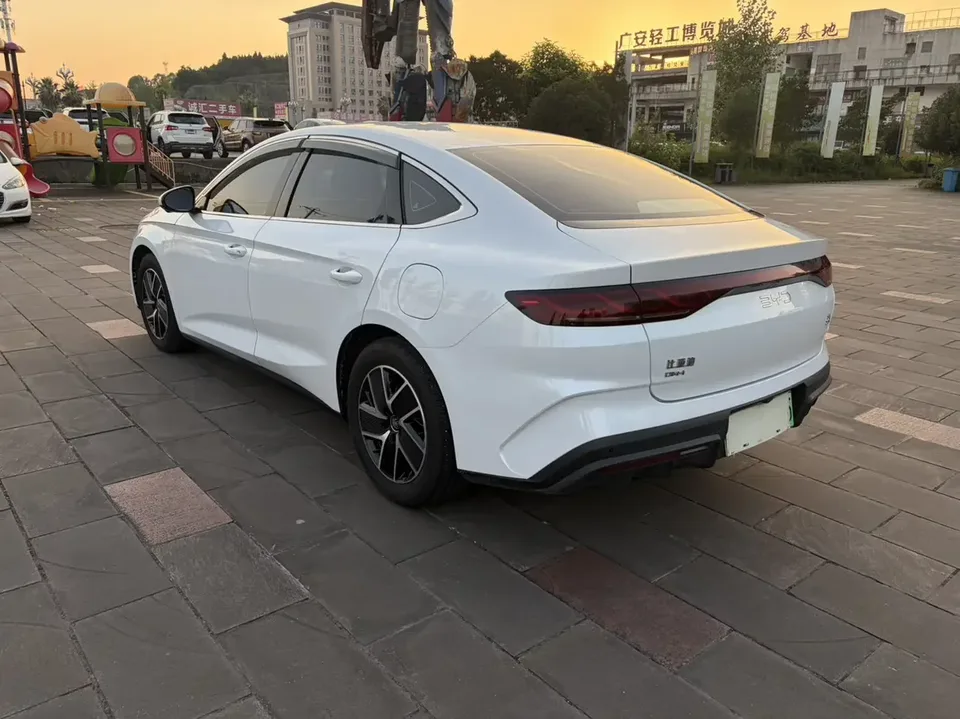 BYD Qin L DM Qin L DM 2024 DM-i 80KM Beyond 2024 — thumbnail 4