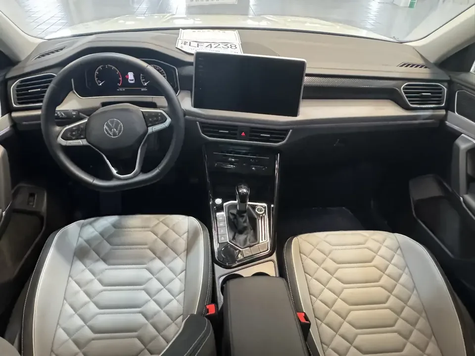 Volkswagen Tayron Tanyue 2023 300TSI 2WD Luxury Plus Advanced Edition 2024 — thumbnail 3