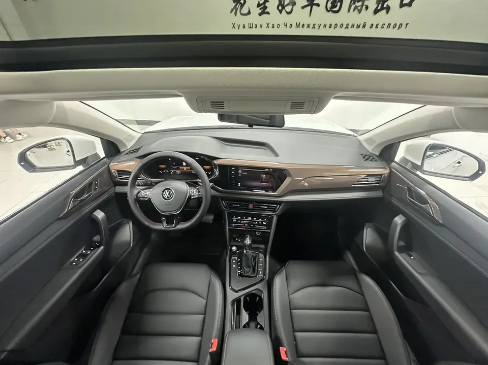Volkswagen Tharu tuyue 2022 280TSI 2WD Deluxe Edition 2022 — thumbnail 4