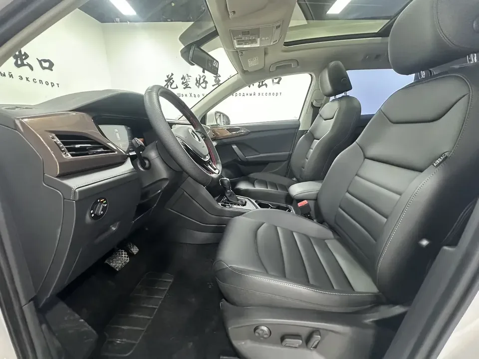 Volkswagen Tharu tuyue 2022 280TSI 2WD Deluxe Edition 2022 — thumbnail 5