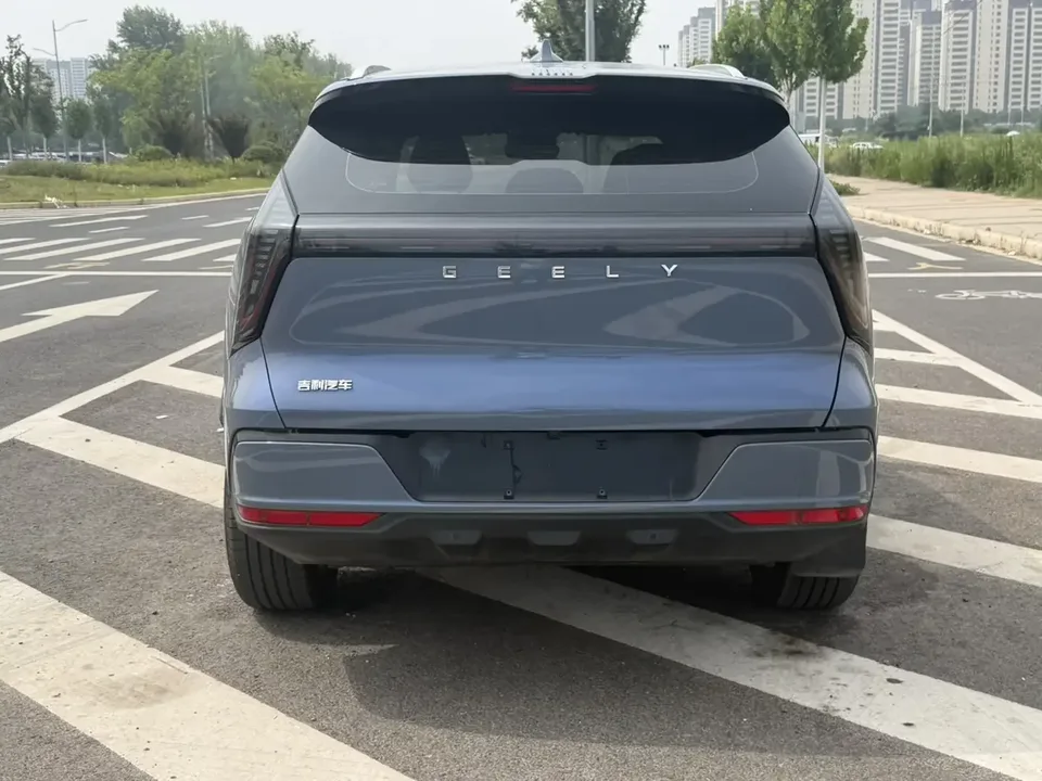 Geely Atlas L Boyue L 2025 The fourth generation 1.5TD DCT Jinxiu 2025 — миниатюра 2