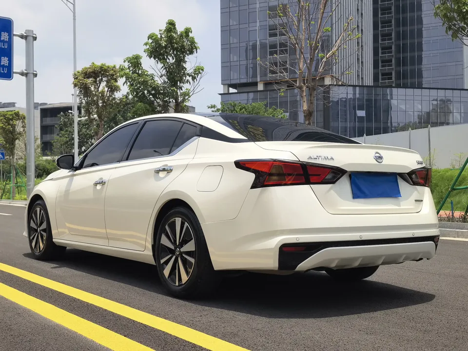 Nissan Altima Sound of nature 2021 2.0L XL Comfort Edition 2022 — thumbnail 2