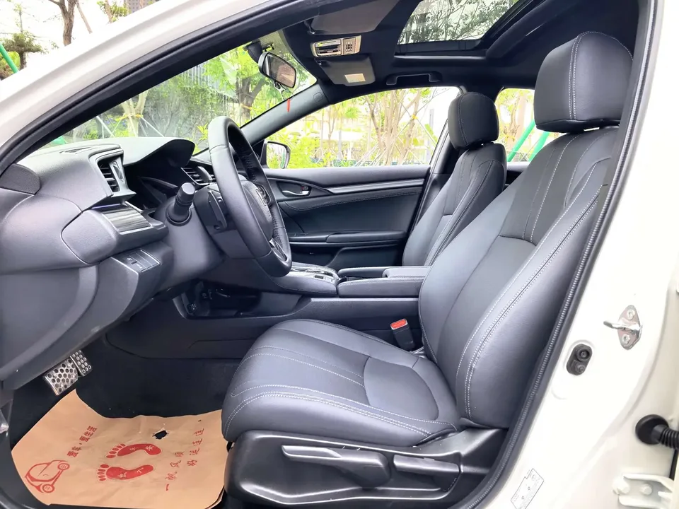 Honda CIVIC Civic 2020 HATCHBACK 220TURBO CVT Cool Control 2022 — миниатюра 5