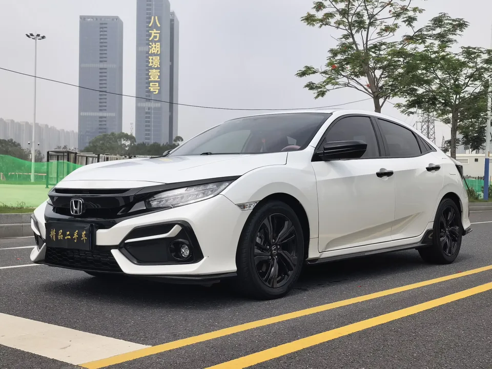 Honda CIVIC Civic 2020 HATCHBACK 220TURBO CVT Cool Control 2022 — фото 1, купить с доставкой в Москву