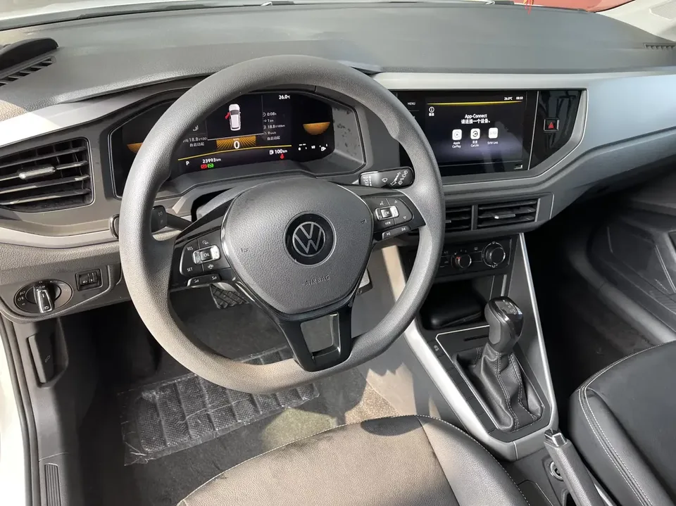 Volkswagen Polo Polo 2023 Plus 1.5L Automatic LOHAS Edition 2023 — thumbnail 4