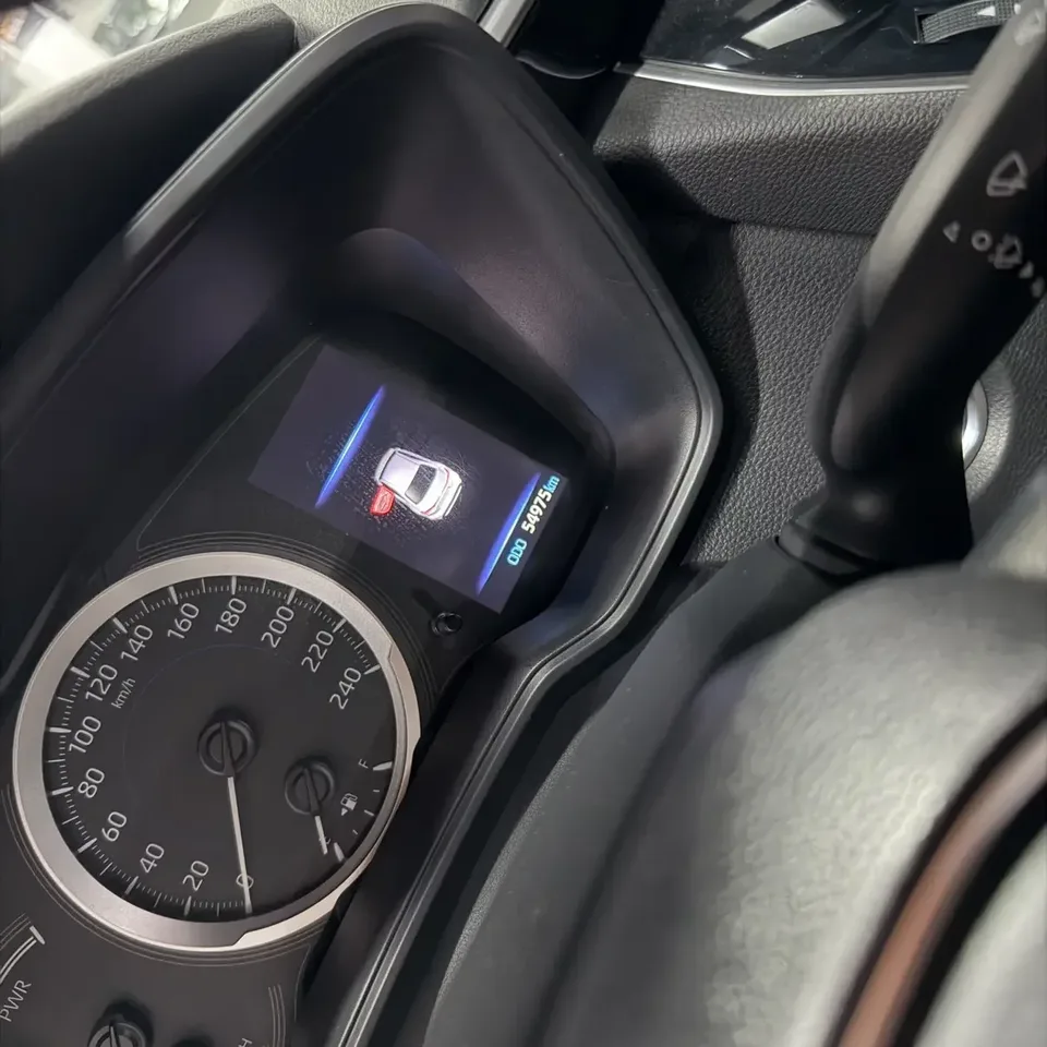 Toyota Levin Lei Ling 2023 Hybrid 1.8L Sports Edition 2023 — thumbnail 5