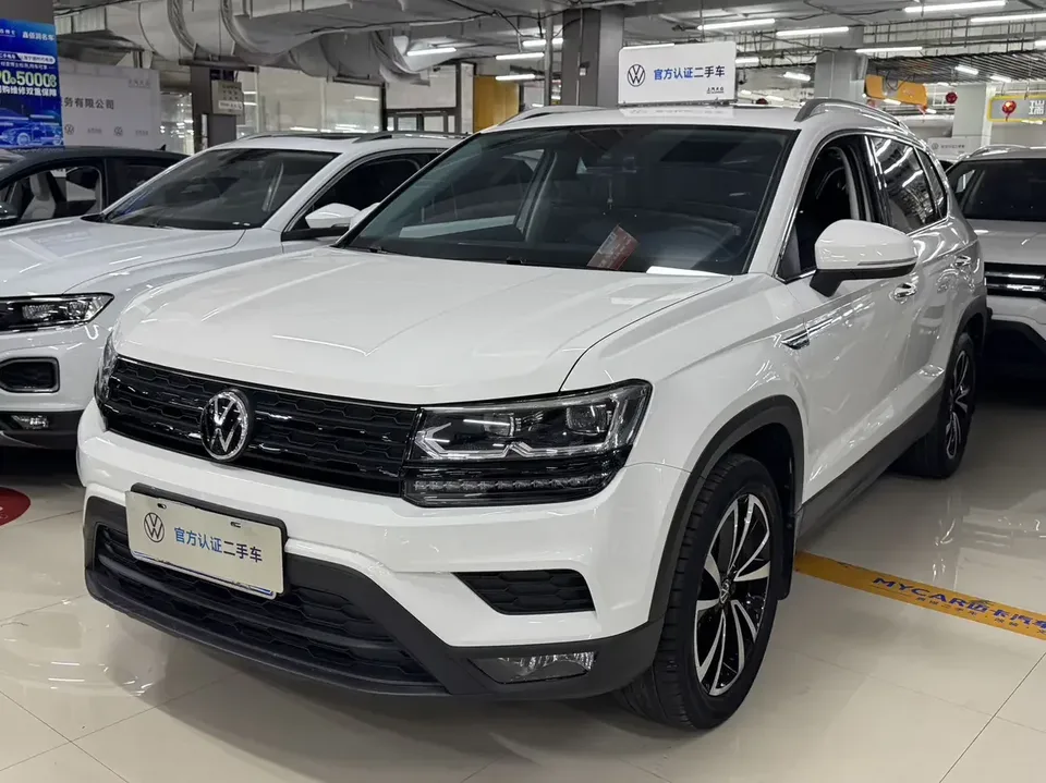 Volkswagen Tharu tuyue 2022 280TSI 2WD Deluxe Edition 2022 — photo 1, buy with delivery to Moscow