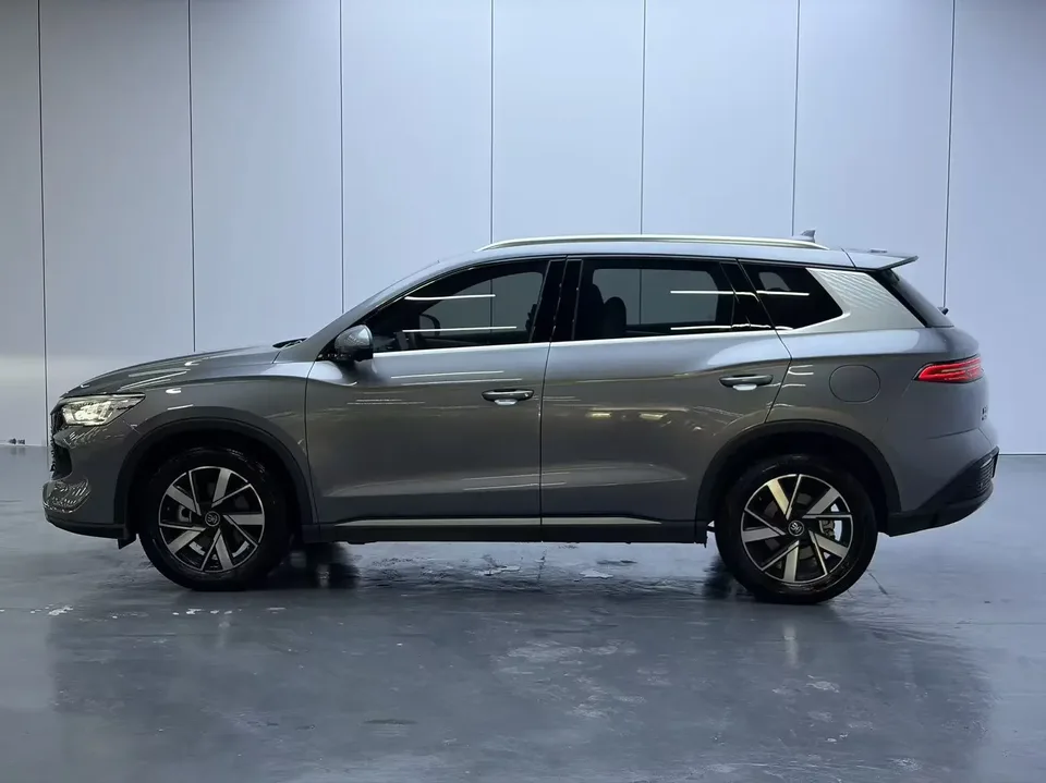 BYD Song Pro DM Song Pro DM 2024 DM-i Honor Edition 71km Pilot Edition 2025 — thumbnail 3