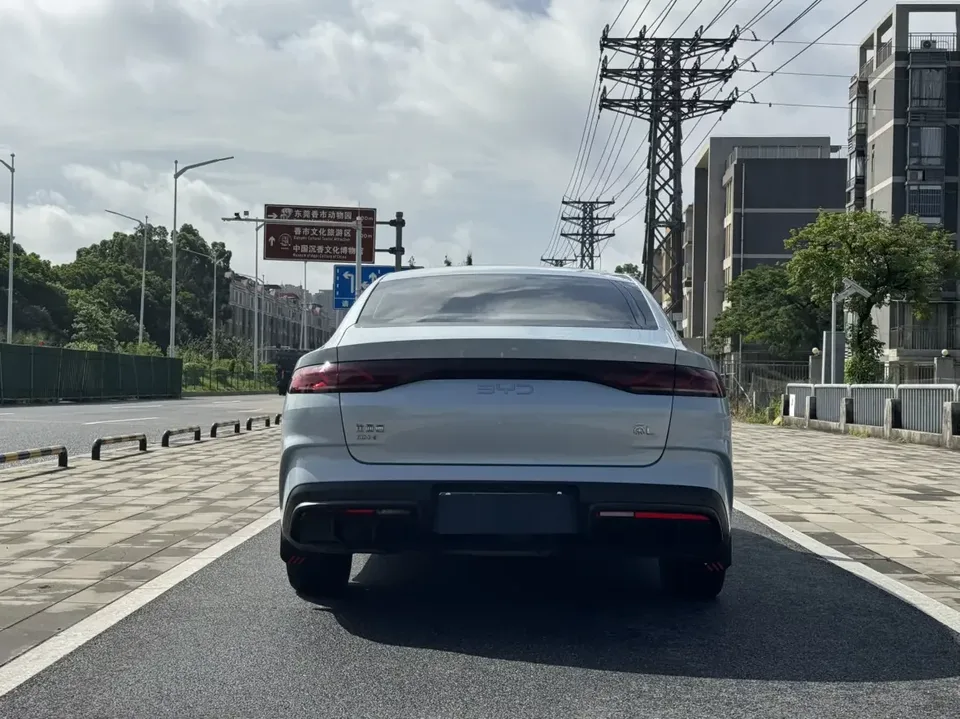 BYD Qin L DM Qin L DM 2024 DM-i 120KM Excellence 2024 — thumbnail 2