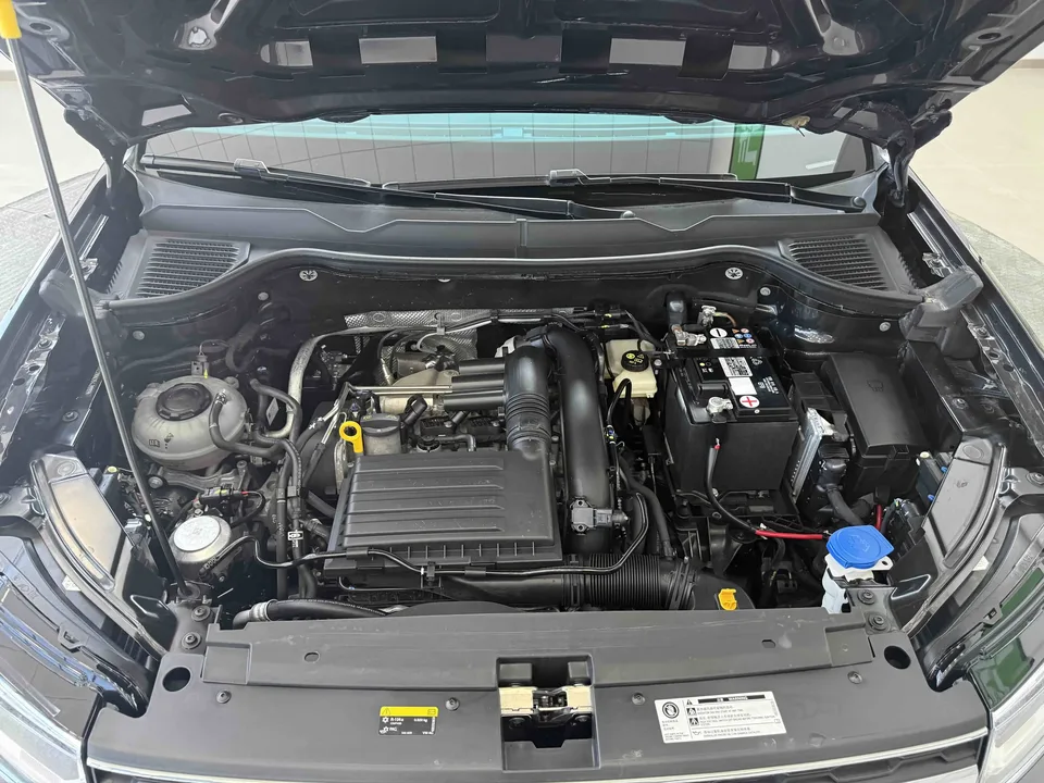 Volkswagen Tharu tuyue 2022 280TSI 2WD Deluxe Edition 2022 — thumbnail 3