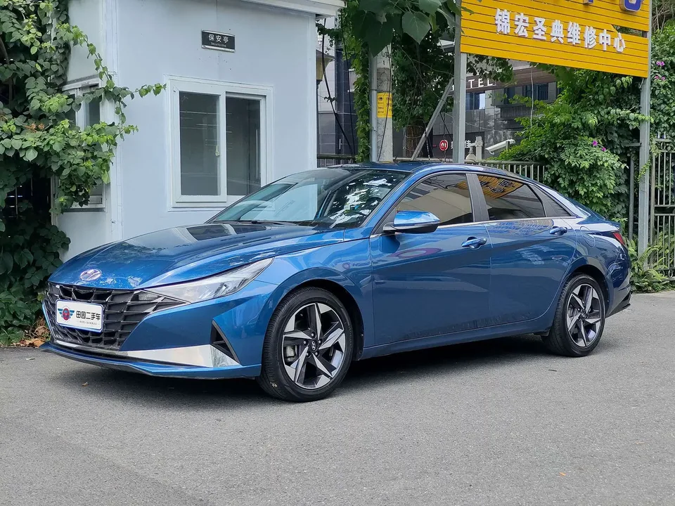 Hyundai Elantra Elantra 2021 1.5L CVT LUX Premium Edition 2022 — photo 1, buy with delivery to Moscow