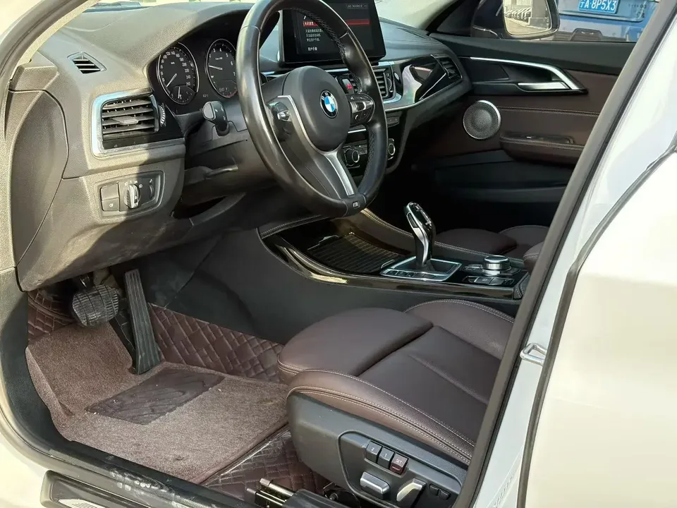 BMW 1 Series BMW 1 Series 2023 120i M Sport Night Edition 2023 — thumbnail 5