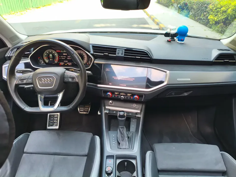 Audi Q3 Audi Q3 2023 35 TFSI Stylish Dynamic 2023 — thumbnail 4