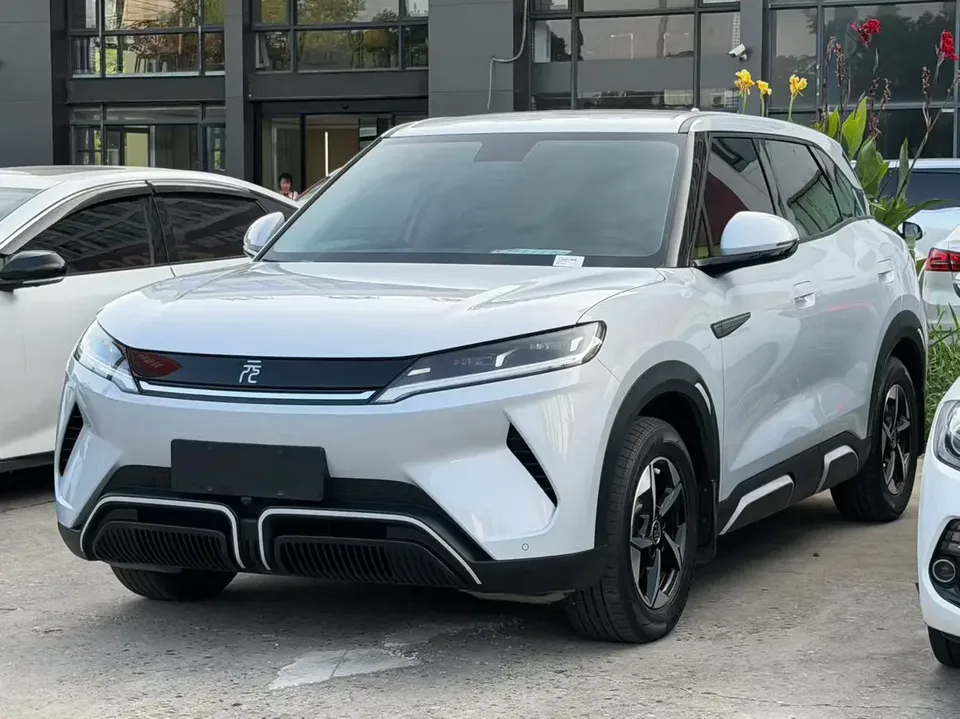 BYD Yuan Up Yuan UP 2024 401KM Surpassing Type 2024 — photo 1, buy with delivery to Moscow