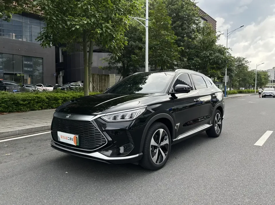 BYD Song PLUS DM Song PLUS DM 2021 DM-i 110KM 2WD Flagship 2023 — photo 1, buy with delivery to Moscow