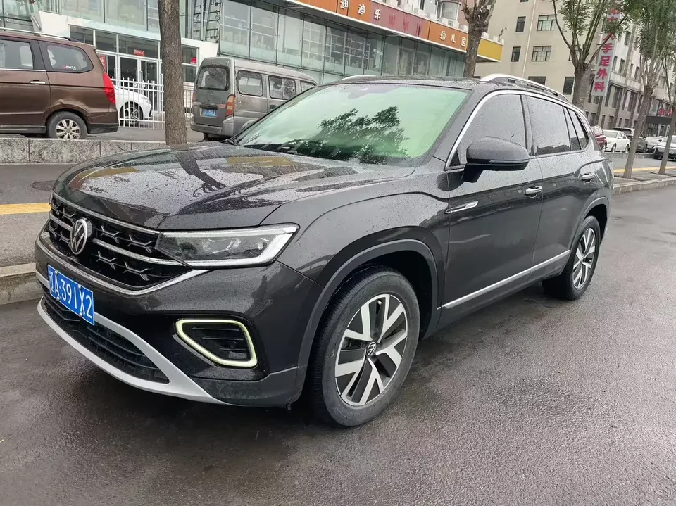Volkswagen Tayron Tanyue 2023 280TSI 2WD Luxury Plus Advanced Edition 2023 — фото 1, купить с доставкой в Москву
