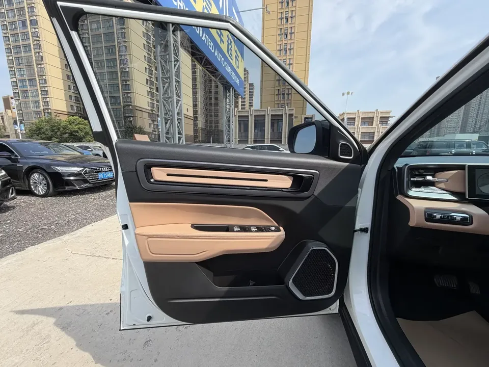 Geely ICON Geely ICON 2023 1.5TD Chocolate Chocolate Edition 2024 — thumbnail 5