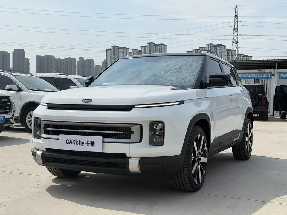 Geely ICON Geely ICON 2023 1.5TD Chocolate Chocolate Edition 2024 — photo 1, buy with delivery to Moscow