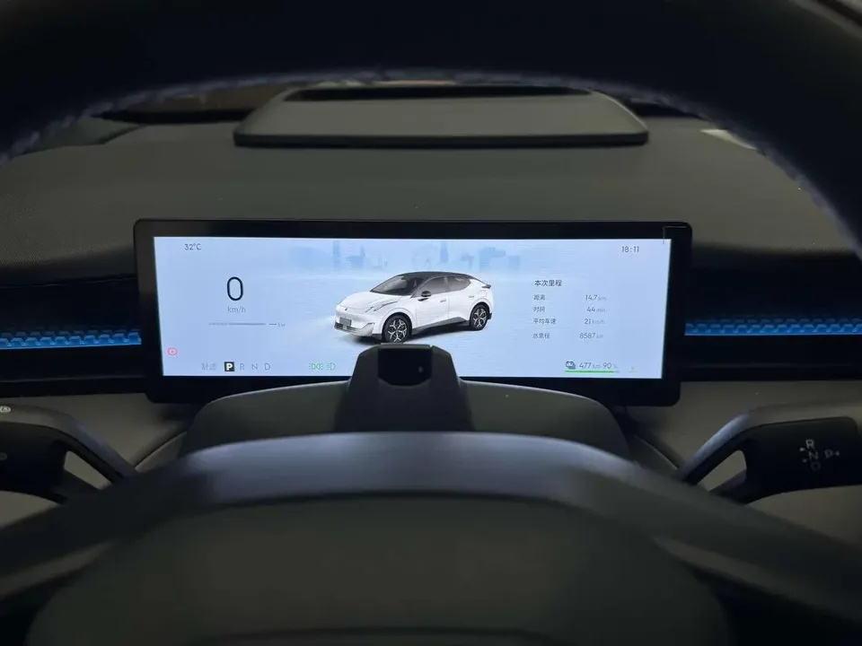 Lynk & Co Z20 Lynk & Co Z20 2025 530km rear-wheel drive Max 2024 — thumbnail 3